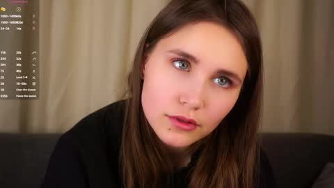 Emilia online show from 11-26-25, 12:22