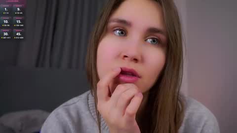 Emilia online show from 01-06-26, 01:20