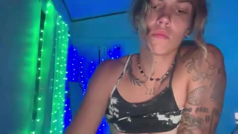 zellaxobella online show from 09-10-25, 04:34