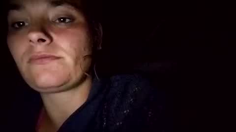 Snapshot of zellelajay2009 chatting on 10-11-25, 04:12 KENDAL Kaylee online show from 10-11-25, 04:12