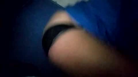 Snapshot of zellelajay2009 chatting on 11-18-25, 06:40 KENDAL Kaylee online show from 11-18-25, 06:40