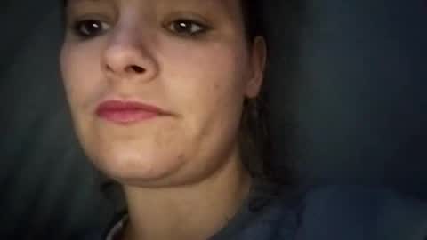 Snapshot of zellelajay2009 chatting on 12-21-25, 08:43 KENDAL Kaylee online show from 12-21-25, 08:43
