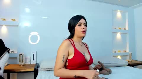 Zenda Evans online show from 09-11-25, 04:23