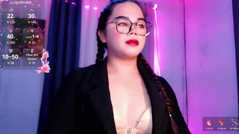 Zendaya online show from 12-03-25, 05:44