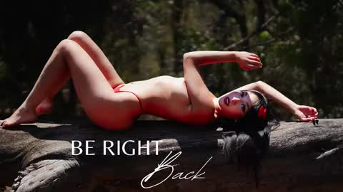 Zendaya online show from 03-08-25, 09:08