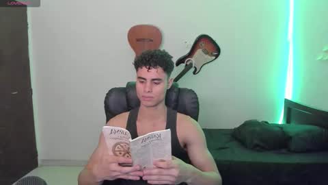 Snapshot of zenhzu chatting on 09-08-25, 10:20 zenzhu online show from 09-08-25, 10:20