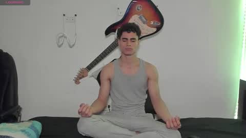 Snapshot of zenhzu chatting on 09-20-25, 05:03 zenzhu online show from 09-20-25, 05:03