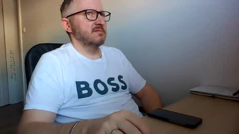 Snapshot of zenlem chatting on 05-25-26, 06:19 zenlem online show from 05-25-26, 06:19