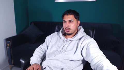 Snapshot of zenobaro chatting on 01-19-25, 04:04 zenobaro online show from 01-19-25, 04:04