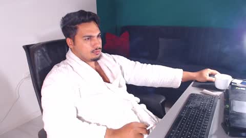 Snapshot of zenobaro chatting on 02-05-25, 08:21 zenobaro online show from 02-05-25, 08:21