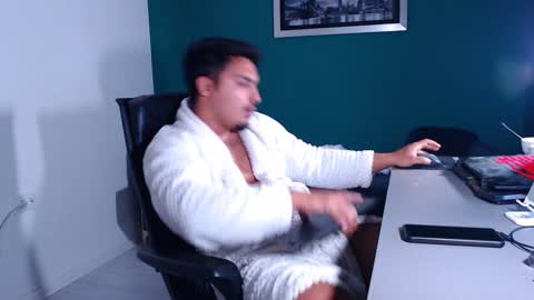 Snapshot of zenobaro chatting on 02-05-25, 03:52 zenobaro online show from 02-05-25, 03:52