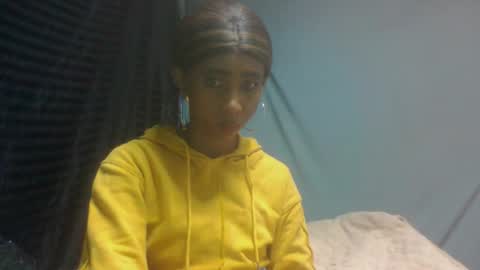 zeolineess online show from 10-28-25, 04:49