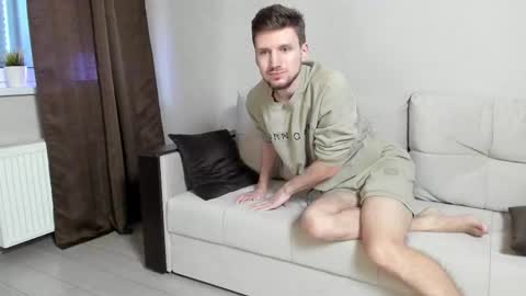 Andrew online show from 02-18-25, 08:27