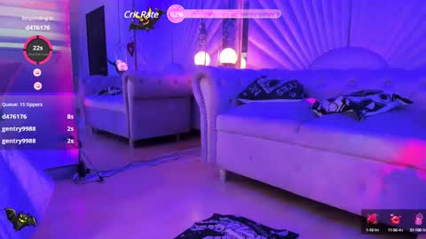    online show from 03-09-25, 09:25