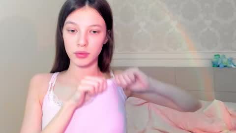 Snapshot of zerelle chatting on 02-09-26, 09:35 Ivy online show from 02-09-26, 09:35