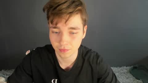 Snapshot of zeriixx chatting on 04-05-26, 03:26 Ethan online show from 04-05-26, 03:26