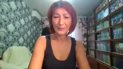Elena online show from 11-25-25, 12:16