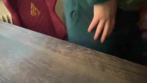 Snapshot of zeron900 chatting on 01-21-25, 04:05 zeron900 online show from 01-21-25, 04:05