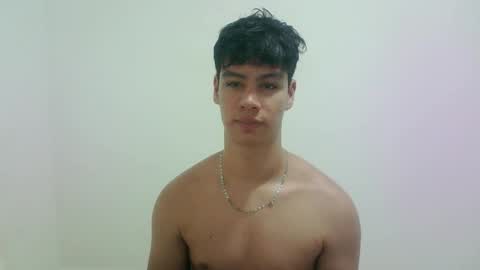 Snapshot of zeus_183 chatting on 09-12-25, 02:00 zeus_183 online show from 09-12-25, 02:00