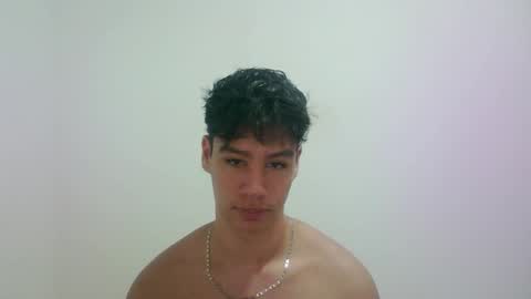 Snapshot of zeus_183 chatting on 10-10-25, 11:48 zeus_183 online show from 10-10-25, 11:48