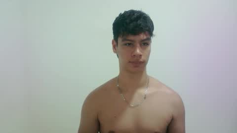 Snapshot of zeus_183 chatting on 10-18-25, 01:19 zeus_183 online show from 10-18-25, 01:19