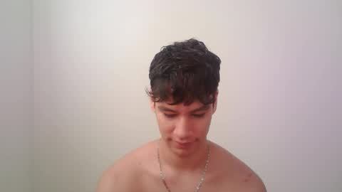 Snapshot of zeus_183 chatting on 10-23-25, 01:54 zeus_183 online show from 10-23-25, 01:54