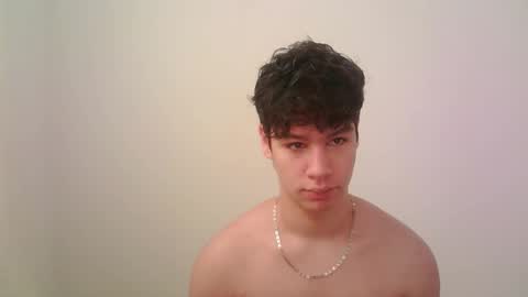 Snapshot of zeus_183 chatting on 11-18-25, 12:53 zeus_183 online show from 11-18-25, 12:53