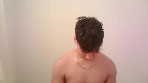 Snapshot of zeus_183 chatting on 11-25-25, 04:18 zeus_183 online show from 11-25-25, 04:18