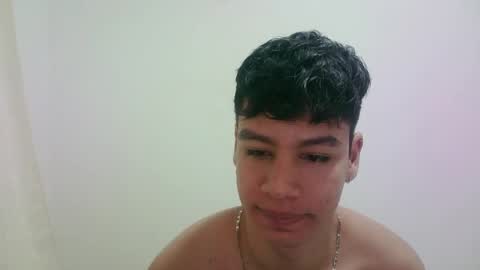 Snapshot of zeus_183 chatting on 12-05-25, 09:18 zeus_183 online show from 12-05-25, 09:18