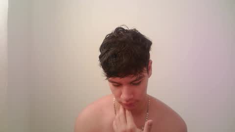 Snapshot of zeus_183 chatting on 12-16-25, 01:16 zeus_183 online show from 12-16-25, 01:16