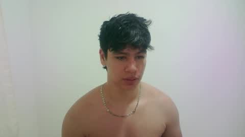 Snapshot of zeus_183 chatting on 03-12-26, 04:18 zeus_183 online show from 03-12-26, 04:18