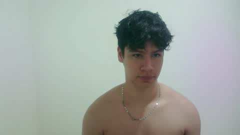 Snapshot of zeus_183 chatting on 03-18-26, 05:32 zeus_183 online show from 03-18-26, 05:32