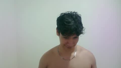 Snapshot of zeus_183 chatting on 03-19-26, 12:36 zeus_183 online show from 03-19-26, 12:36