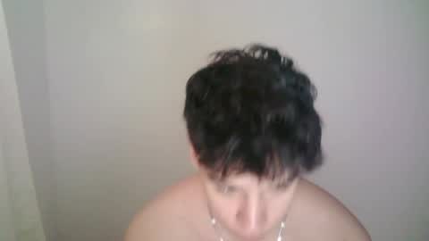 Snapshot of zeus_183 chatting on 04-04-26, 10:51 zeus_183 online show from 04-04-26, 10:51