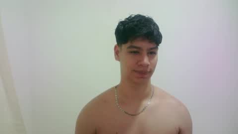 Snapshot of zeus_183 chatting on 04-06-26, 04:21 zeus_183 online show from 04-06-26, 04:21