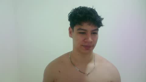 Snapshot of zeus_183 chatting on 04-14-26, 05:13 zeus_183 online show from 04-14-26, 05:13