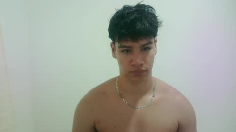 Snapshot of zeus_183 chatting on 06-08-26, 04:13 zeus_183 online show from 06-08-26, 04:13