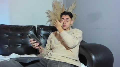 Zeus Brant online show from 04-09-26, 01:27