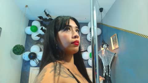 Snapshot of zhamira_21 chatting on 10-23-25, 10:08 ZHAMIRA ANDRES online show from 10-23-25, 10:08