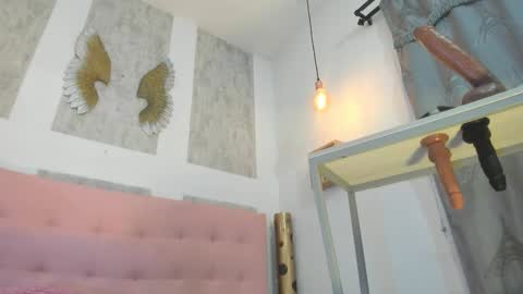 Snapshot of zhamira_21 chatting on 11-26-25, 11:50 ZHAMIRA ANDRES online show from 11-26-25, 11:50