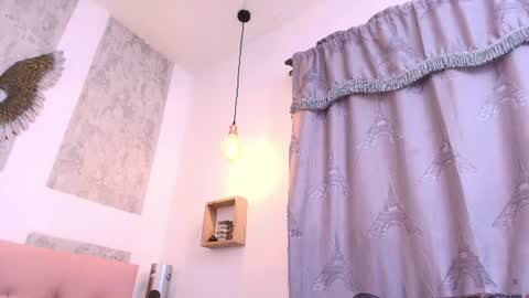 Snapshot of zhamira_21 chatting on 07-04-26, 08:26 ZHAMIRA ANDRES online show from 07-04-26, 08:26