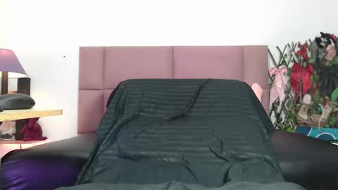 Snapshot of zhirleyada chatting on 03-14-26, 03:34 zhirleyada online show from 03-14-26, 03:34