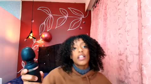 Zia Green online show from 01-29-25, 03:04