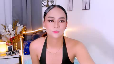 Zia online show from 11-25-25, 02:44