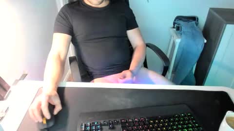 Snapshot of ziemlichflutschig chatting on 01-08-25, 06:31 ziemlichflutschig online show from 01-08-25, 06:31