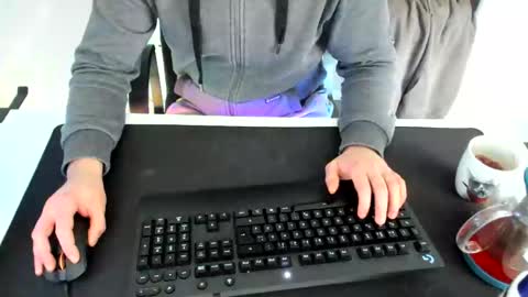 Snapshot of ziemlichflutschig chatting on 01-24-25, 10:43 ziemlichflutschig online show from 01-24-25, 10:43