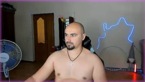 Ziesh online show from 07-30-26, 07:40