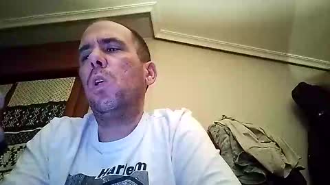 zigor13 online show from 04-12-26, 06:35