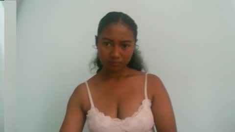 elly online show from 03-06-26, 05:48