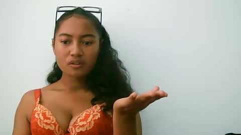 elly online show from 03-18-26, 04:37